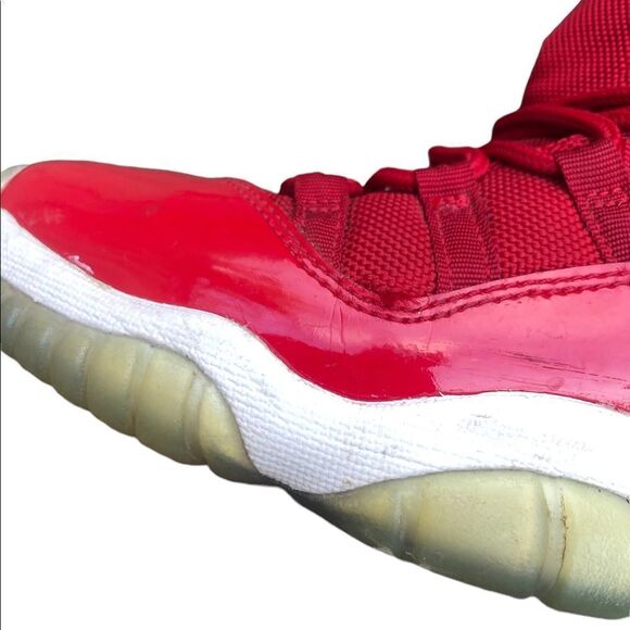 RARE 2017 air jordan 11 retro win like 96 size 8.5 - Picture 4 of 16